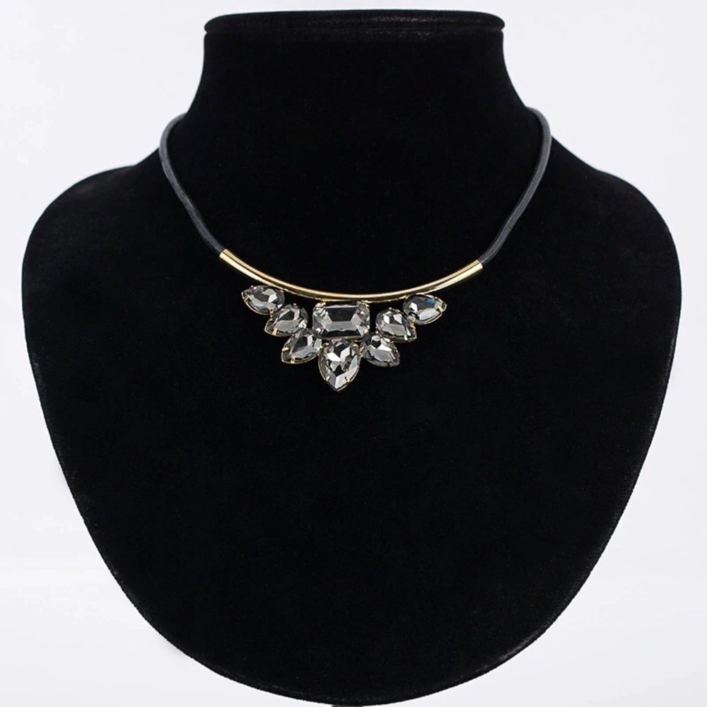 Black Choker